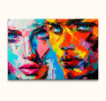 Twee abstracte gezichten in expressieve kleuren en textuur, geschilderd door Françoise Nielly. Olieverf op doek, klaar om op te hangen.
