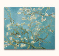 Vincent van Gogh - Amandelbloesem: Handgeschilderd olieverfschilderij met bloeiende amandeltakken in impressionistische stijl, gespannen op hout, klaar om op te hangen.