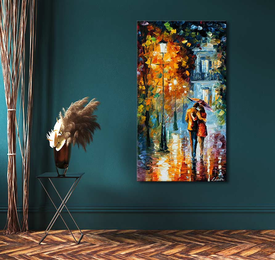 Twee figuren onder paraplu op natte straat, impasto stijl. 'Little Secret' in de stijl van Leonid Afremov, olieverf op canvas, klaar om op te hangen.
