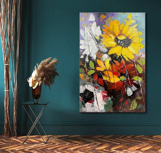 Hand-painted 'Bloemen uit Lissabon' oil canvas showcasing vibrant sunflowers and blossoms in an abstract style, framed on a teal living room wall.