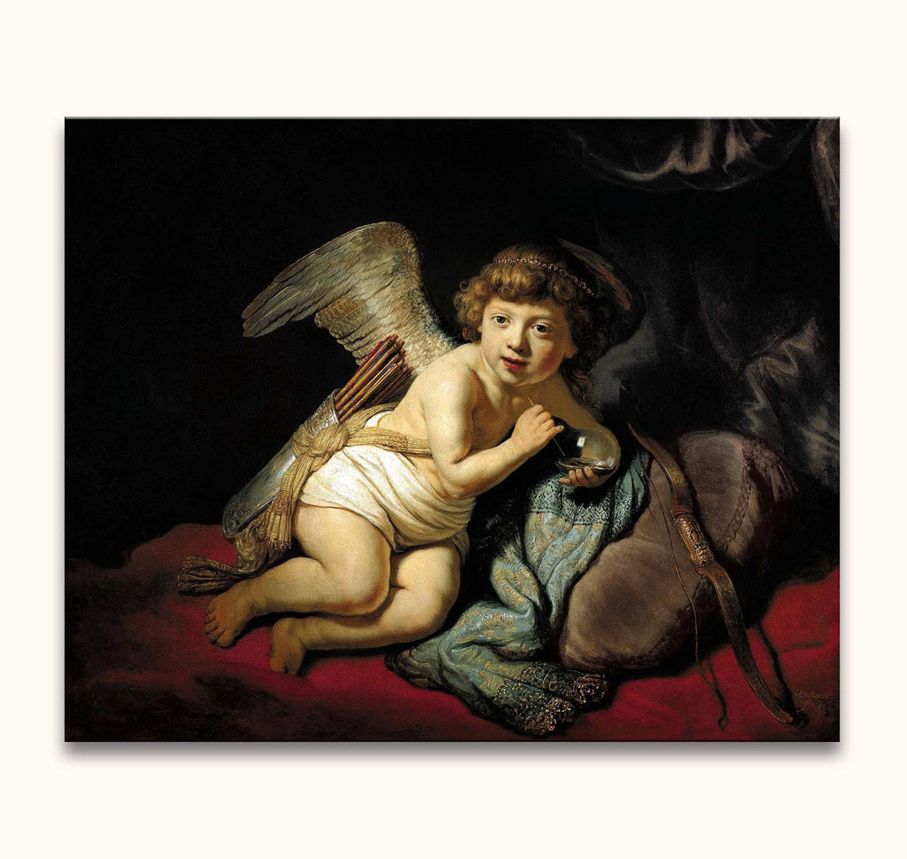 Rembrandt van Rijn – Cupido: Olieverfschilderij van Cupido, liggend met glazen bol, pijlenkoker en boog. Barokke stijl, clair-obscur techniek. Geschilderd op gespannen canvas.