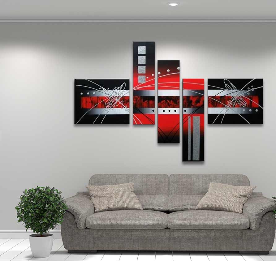 Vijfdelig abstract schilderij Entangled Space boven grijze bank, moderne vormen met paletmes op canvas, inclusief ophangsysteem, ideaal voor eigentijds interieur.
