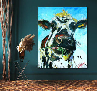 Hand-painted cow portrait, impressionist style, on canvas (70x100cm), displayed on a teal wall, perfect for animal art enthusiasts. Includes hanging system, UV-protected.